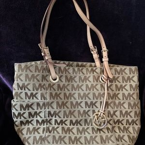 Michael Kors Tote